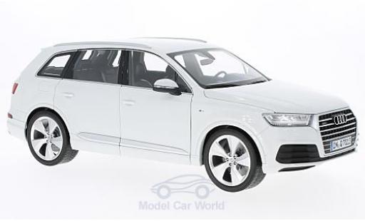 Audi Q7 1/18 Minichamps weiss 2015 modellautos