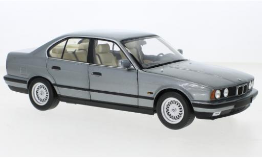Modellautos Bmw 535 1/18 Minichamps i (E34) metallise grau 1988 Bmw 535 1/18 Minichamps i (E34) metallise grau 1988 modellautos