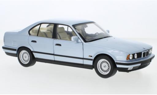 Modellautos Bmw 535 1/18 Minichamps i (E34) metallise blau 1988 Bmw 535 1/18 Minichamps i (E34) metallise blau 1988 modellautos