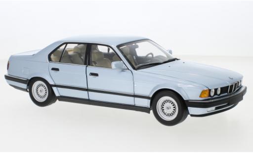 Modellautos Bmw 730 1/18 Minichamps i (E32) metallise blau 1986 Bmw 730 1/18 Minichamps i (E32) metallise blau 1986 modellautos