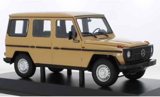 Modellautos Mercedes Classe G 1/18 Minichamps G-Modell LWB (W460) beige 1980 Mercedes Classe G 1/18 Minichamps G-Modell LWB (W460) beige 1980 modellautos