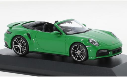 Porsche 992 Turbo s 1/43 Minichamps 911  Turbo S cabriolet vert 2020 modellautos