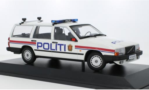Modellautos Volvo 740 1/18 Minichamps GL Break Politi (N) 1986 Volvo 740 1/18 Minichamps GL Break Politi (N) 1986 modellautos