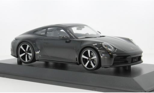 Porsche 992 1/18 Minichamps 911 (.2) Carrera Coupe schwarz 2024 1:18 modellautos