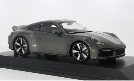 Porsche 992 1/18 Minichamps 911  Sport Classic metallise grau 2022 1:18 modellautos