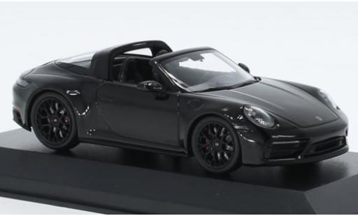 Porsche 992 Targa 1/43 Minichamps 911  4 GTS schwarz 2021 1:43 modellautos