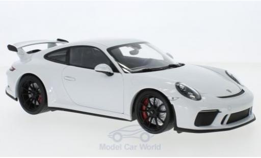 Modellautos Porsche 991 GT3 1/18 Minichamps 911 GT3 mettalic weiss 2017 Porsche 991 GT3 1/18 Minichamps 911 GT3 mettalic weiss 2017 modellautos