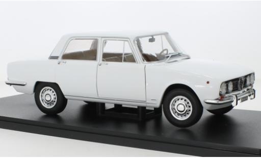 Modellautos Alfa Romeo 1750 1/18 Mitica Berlina weiss 1969 Alfa Romeo 1750 1/18 Mitica Berlina weiss 1969 modellautos