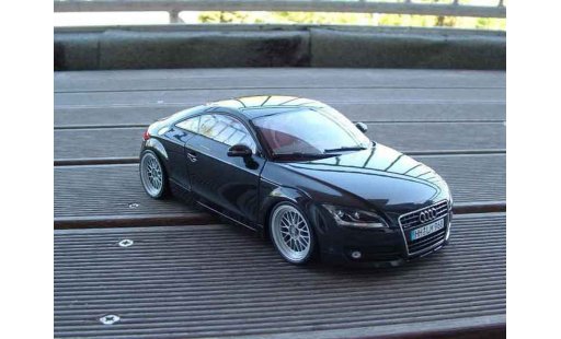 Audi TT coupe 1/18 Minichamps jantes bbs modellautos