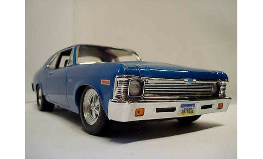 Chevrolet Nova Coupe 1/18 GMP 1972 joy ride modellautos