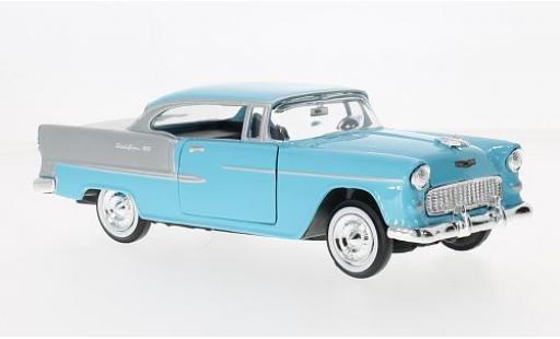 Chevrolet Bel Air 1/24 Motormax blau/silber 1955 modellautos