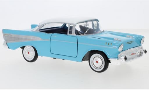 Chevrolet Bel Air 1/24 Motormax blau/weiss 1957 modellautos