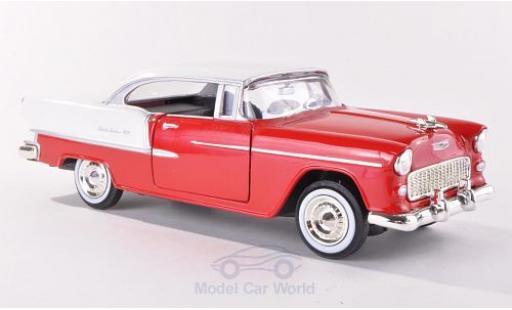 Chevrolet Bel Air 1/24 Motormax rot/weiss 1955 ohne Vitrine modellautos