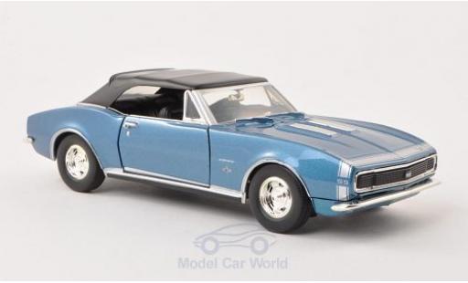 Chevrolet Camaro 1/24 Motormax SS Cabrio mettalic blau 1967 Verdeck geschlossen ohne Vitrine modellautos