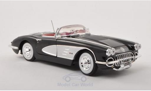 Modellautos Chevrolet Corvette 1/18 Motormax C1 schwarz/silber 1958 Chevrolet Corvette 1/18 Motormax C1 schwarz/silber 1958 modellautos