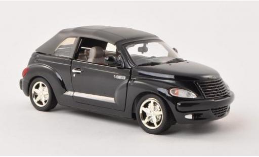 Chrysler PT Cruiser 1/24 Motormax Cabrio schwarz sans Vitrine modellautos