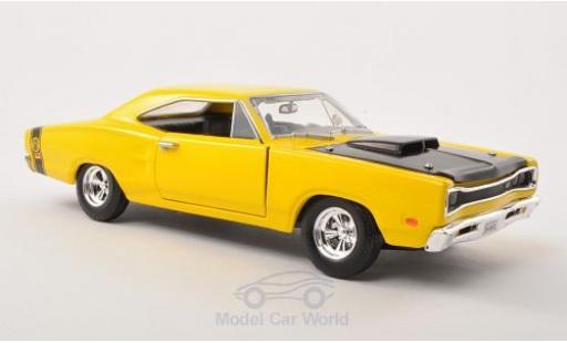 Dodge Coronet 1/24 Motormax Super Bee gelb/schwarz 1969 ohne Vitrine modellautos