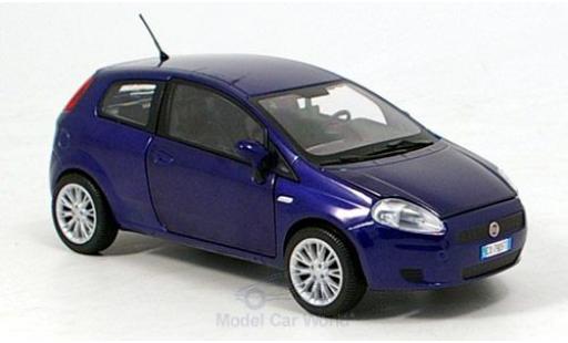 Fiat Grande Punto 1/24 Motormax mettalic blau 2007 modellautos