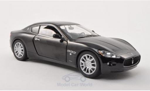Maserati Gran Turismo 1/24 Motormax schwarz ohne Vitrine modellautos