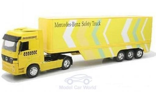 Mercedes Actros 1/32 New Ray 1857 gelb mit Kastenauflieger modellautos