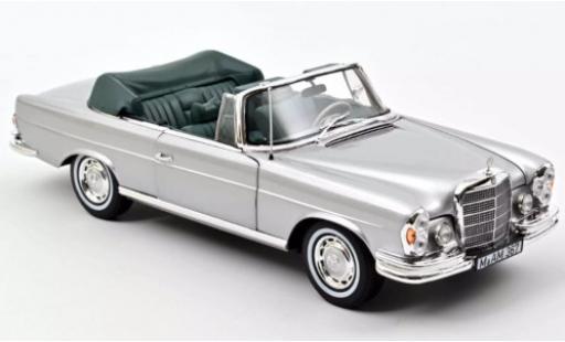 Mercedes 280 1/18 Norev SE Cabriolet silber 1969 SoftTop liegt bei modellautos