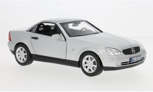 Modellautos Mercedes Classe SLK 1/18 Norev SLK (R170) silber 1996 1:18 Mercedes Classe SLK 1/18 Norev SLK (R170) silber 1996 1:18 modellautos