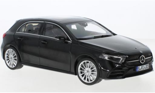 Modellautos Mercedes CLA 1/18 Norev A-classe (W177) noire 2018 Mercedes CLA 1/18 Norev A-classe (W177) noire 2018 modellautos