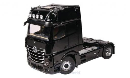 Modellautos Mercedes Actros 1/18 NZG GigaSpace 4X2 schwarz 2018 Mercedes Actros 1/18 NZG GigaSpace 4X2 schwarz 2018 modellautos