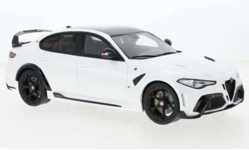 Modellautos Alfa Romeo Giulia 1/18 Ottomobile GTAM blanche 2020 Alfa Romeo Giulia 1/18 Ottomobile GTAM blanche 2020 modellautos