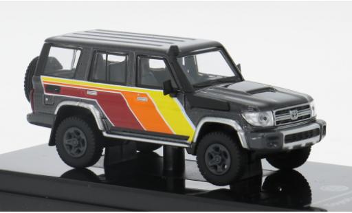 Modellautos Toyota Land Cruiser 1/64 Para64 76 schwarz/Dekor 2014 1:64 Toyota Land Cruiser 1/64 Para64 76 schwarz/Dekor 2014 1:64 modellautos