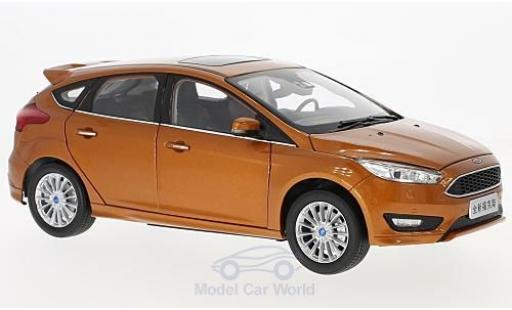 Modellautos Ford Focus 1/18 Paudi MK III mettalic orange 2015 Ford Focus 1/18 Paudi MK III mettalic orange 2015 modellautos