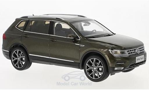 Modellautos Volkswagen Tiguan 1/18 Paudi L mettalic braun 2017 Volkswagen Tiguan 1/18 Paudi L mettalic braun 2017 modellautos