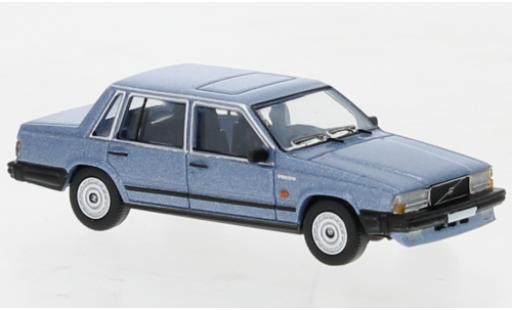 Modellautos Volvo 740 1/87 PCX87 metallise bleu clair 1984 Volvo 740 1/87 PCX87 metallise bleu clair 1984 modellautos