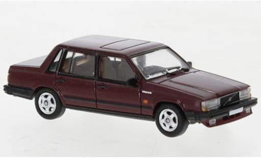 Modellautos Volvo 740 1/87 PCX87 metallise rouge foncé 1984 Volvo 740 1/87 PCX87 metallise rouge foncé 1984 modellautos