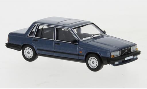 Modellautos Volvo 740 1/87 PCX87 mettalic blau 1984 Volvo 740 1/87 PCX87 mettalic blau 1984 modellautos