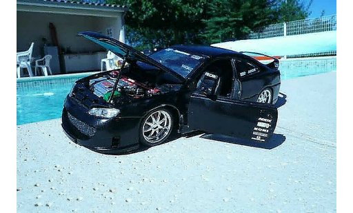 Peugeot 406 Base 1/18 Gate schwarz jantes 17 pouces sono subwoofer modellautos