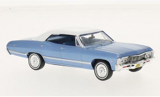 Modellautos Chevrolet Impala 1/43 Premium X Sport Sedan mettalic blau/weiss 1967 Chevrolet Impala 1/43 Premium X Sport Sedan mettalic blau/weiss 1967 modellautos