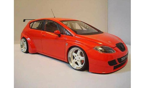 Seat Leon WTCC 1/18 Guiloy rot modellautos