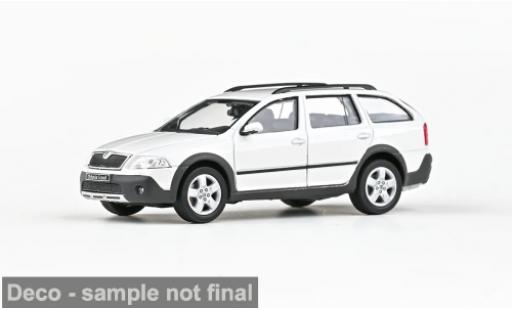 Modellautos Skoda Octavia II Combi Scout weiss 2007 1/43 Abrex