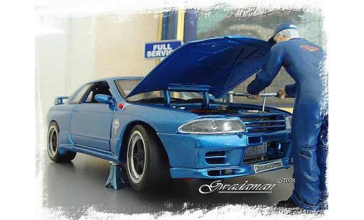 Nissan Skyline R32 1/18 Autoart drag run modellautos