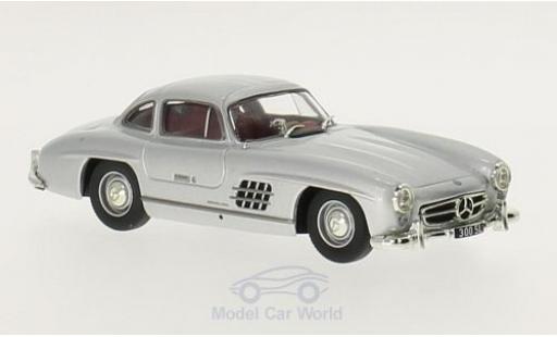 Modellautos Mercedes 300 1/43 Solido SL (W198) silber 1954 Mercedes 300 1/43 Solido SL (W198) silber 1954 modellautos
