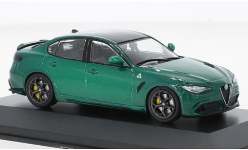 Modellautos Alfa Romeo Giulia 1/43 Solido Quadrifoglio metallise grün 2020 Alfa Romeo Giulia 1/43 Solido Quadrifoglio metallise grün 2020 modellautos