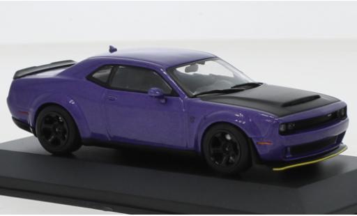 Modellautos Dodge Challenger 1/43 Solido SRT Demon V8 6.2 metallise lila/schwarz 2018 Dodge Challenger 1/43 Solido SRT Demon V8 6.2 metallise lila/schwarz 2018 modellautos