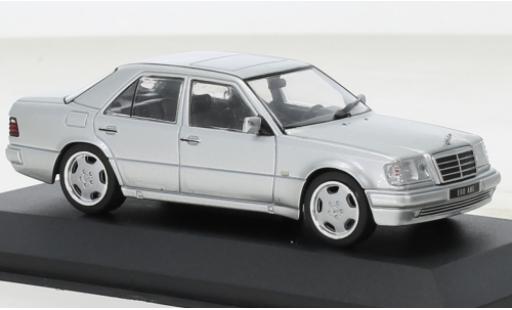 Modellautos Mercedes Classe E 1/43 Solido E60 (W124) AMG d 1990 Mercedes Classe E 1/43 Solido E60 (W124) AMG d 1990 modellautos
