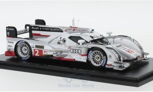 Modellautos Audi R18 1/43 Spark e-tron quattro No.2 24h Le Mans 2013 L.Duval/T.Kristensen/A.McNish Audi R18 1/43 Spark e-tron quattro No.2 24h Le Mans 2013 L.Duval/T.Kristensen/A.McNish modellautos