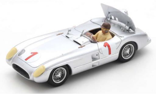 Mercedes 300 1/43 Spark SLR No.1 GP Kristianstad 1955 J.M.Fangio modellautos