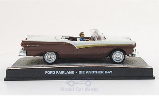 Modellautos Ford Fairlane 1/43 SpecialC Cabriolet braun/weiss James Bond 007 2002 Stirb an einen anderen Tag ohne Vitrine Ford Fairlane 1/43 SpecialC Cabriolet braun/weiss James Bond 007 2002 Stirb an einen anderen Tag ohne Vitrine modellautos