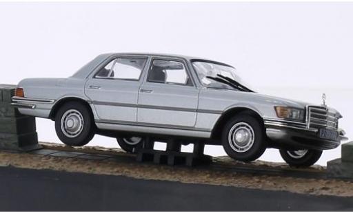 Modellautos Mercedes 450 1/43 SpecialC SEL silber James Bond 007 In tödlicher Mission ohne Vitrine Mercedes 450 1/43 SpecialC SEL silber James Bond 007 In tödlicher Mission ohne Vitrine modellautos