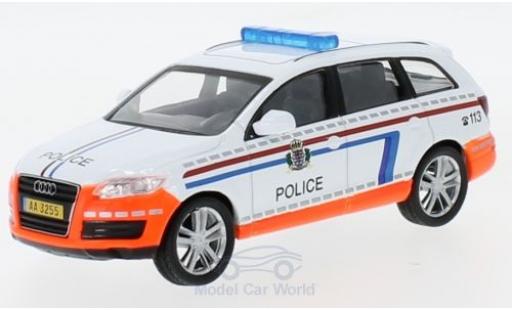 Modellautos Audi Q7 1/43 SpecialC Police ohne Vitrine Audi Q7 1/43 SpecialC Police ohne Vitrine modellautos