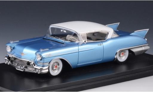 Modellautos Cadillac Eldorado 1/43 Stamp Models Seville mettalic blau/weiss 1957 Cadillac Eldorado 1/43 Stamp Models Seville mettalic blau/weiss 1957 modellautos